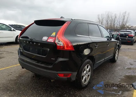 2011 Volvo Xc60 3.2 z USA, uszkodzony, nr VIN YV4952DZ4B2184134
